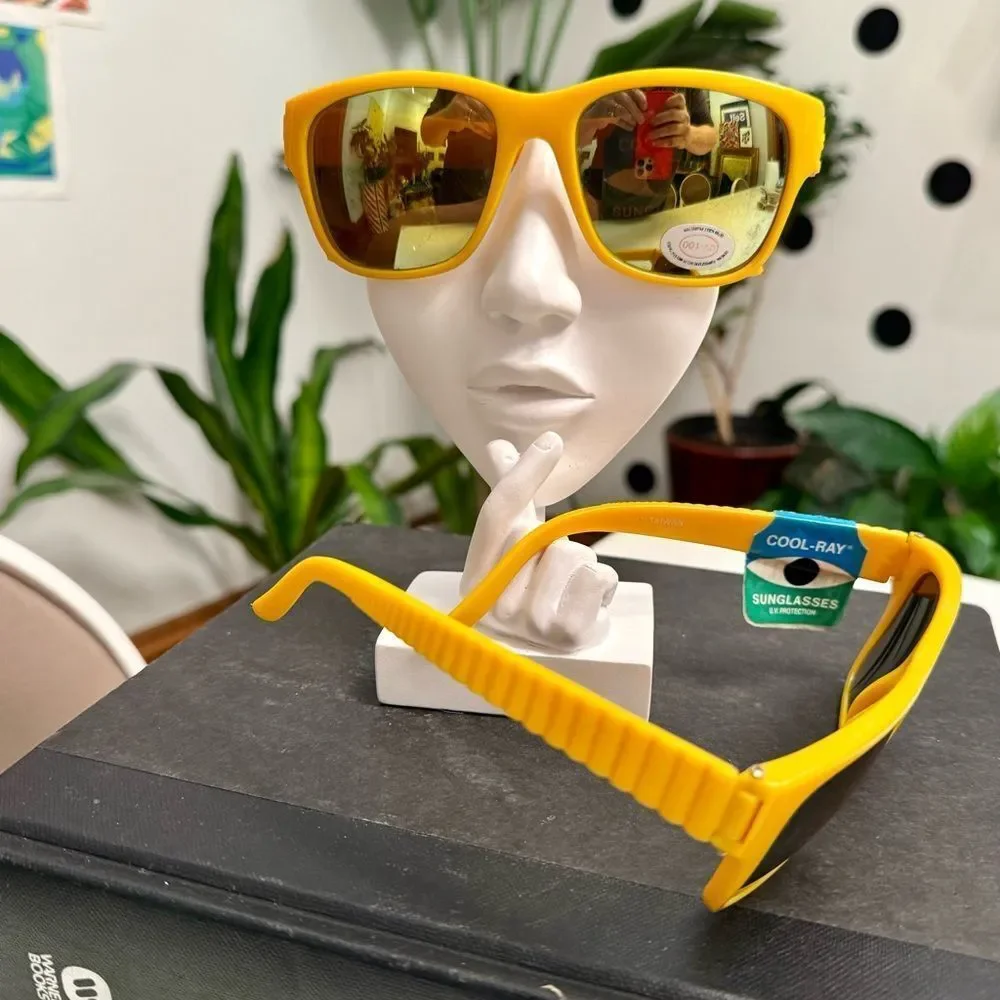 Super Cool True Vintage 1970s Yellow 3D Geometric Ribbed Unisex Sunglasses